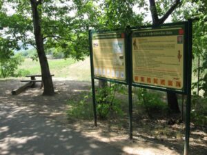 Naučná stezka Přírodním areálem Botanické zahrady Praha